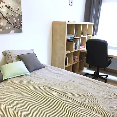Appartement Knus Tuin-appartement Vlakbij Nijmegen Voor 2 Personen *